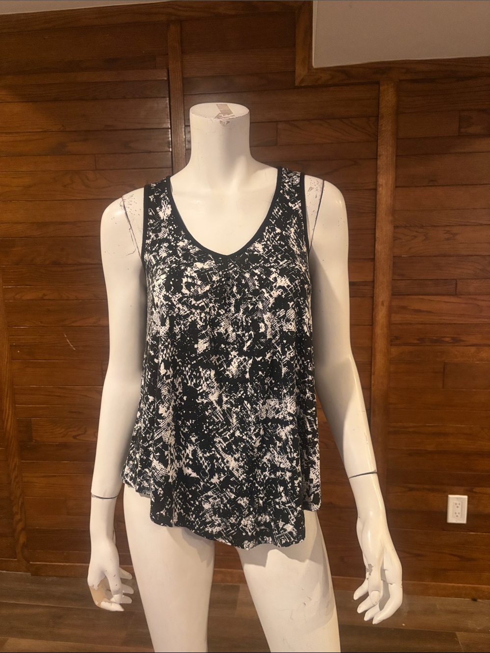 Fred David Black & White Abstract Tank